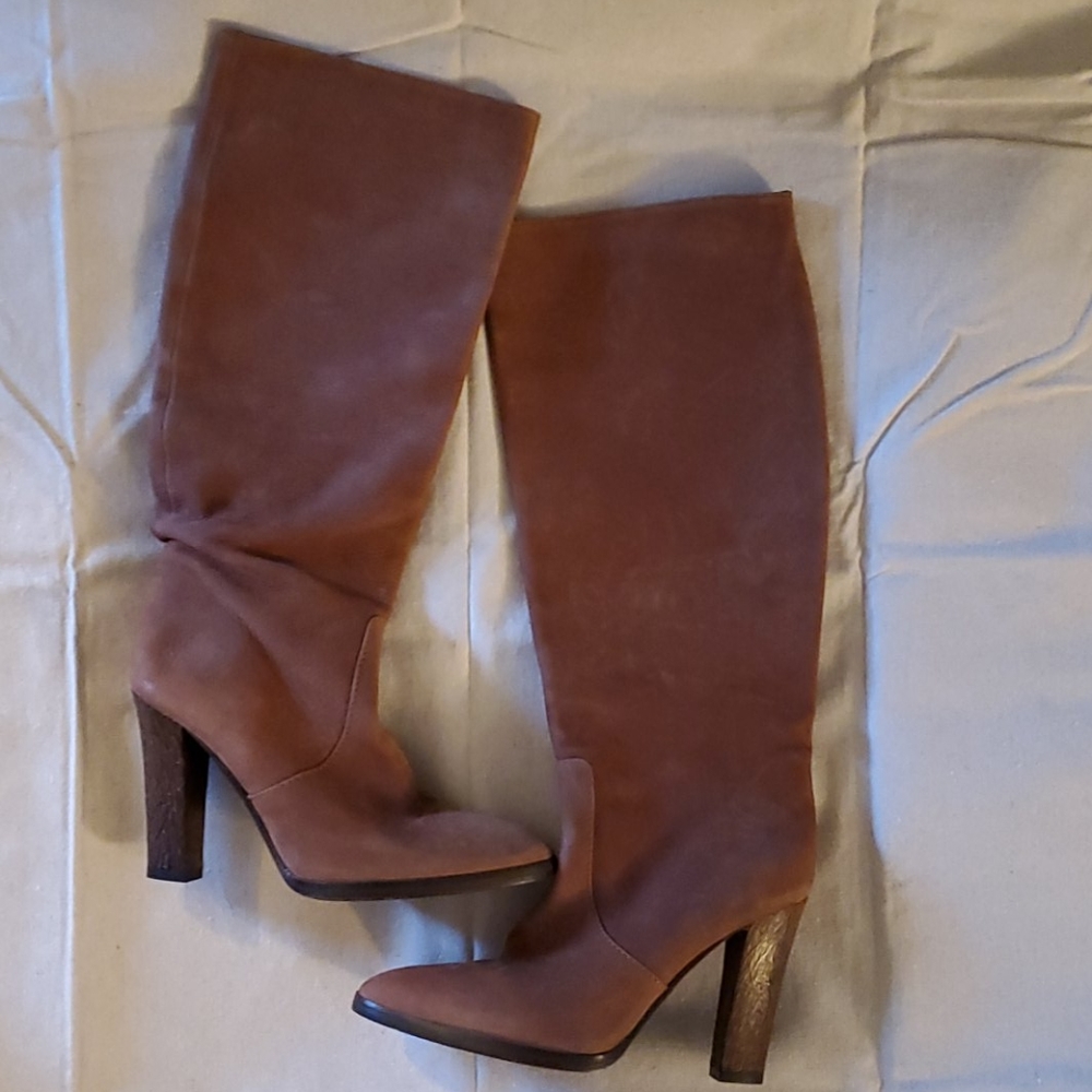 Diane Von Furstenberg Suade Boots . Made in Italy